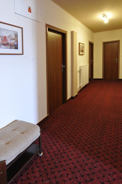 Hotel Wilhelm Praha Bagian luar foto