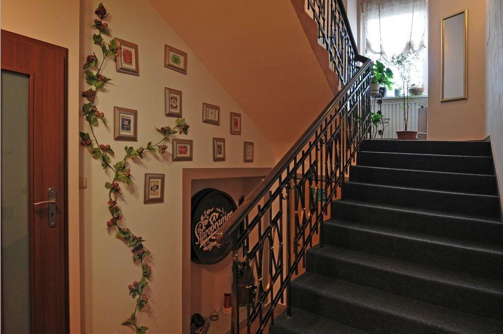 Hotel Wilhelm Praha Bagian luar foto